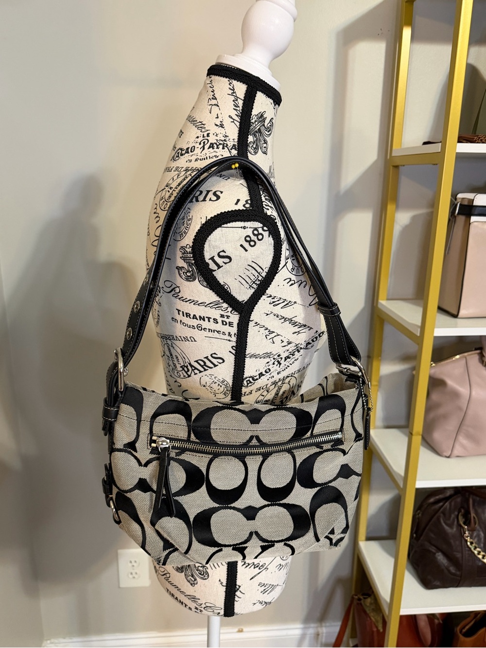 Coach Black & Cream Signature Canvas Shoulder Bag F15068